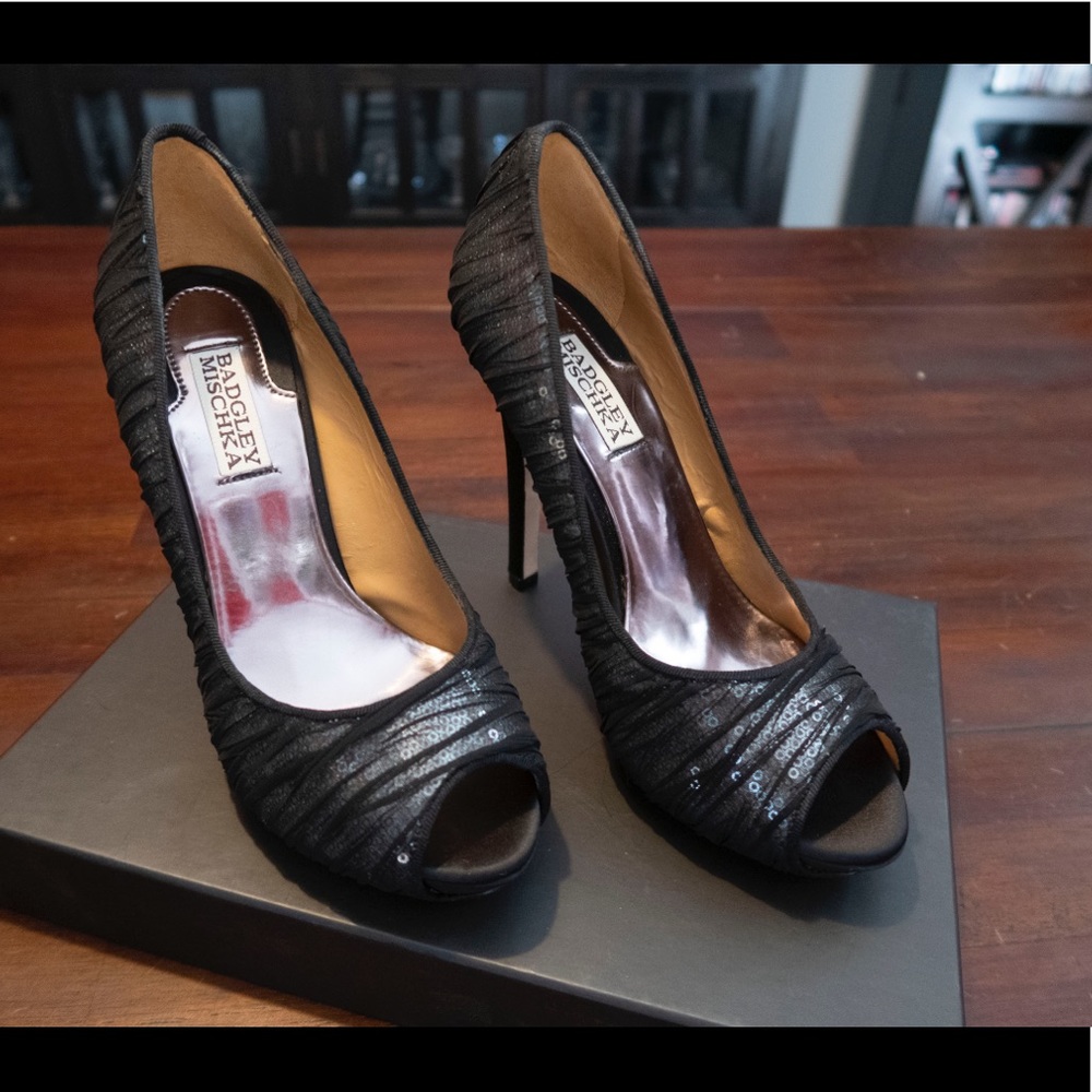 Never Worn Badgley Mischka Black Sequin Heels
